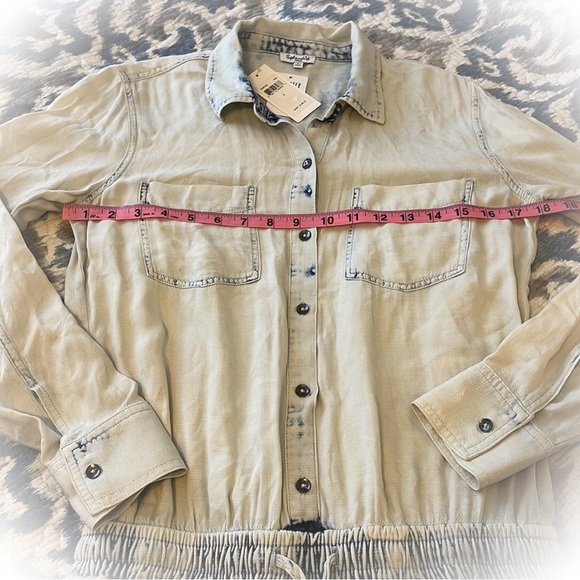 💕NWT Splendid Bleached Indigo Denim Jumpsuit💕 - Picture 6 of 10